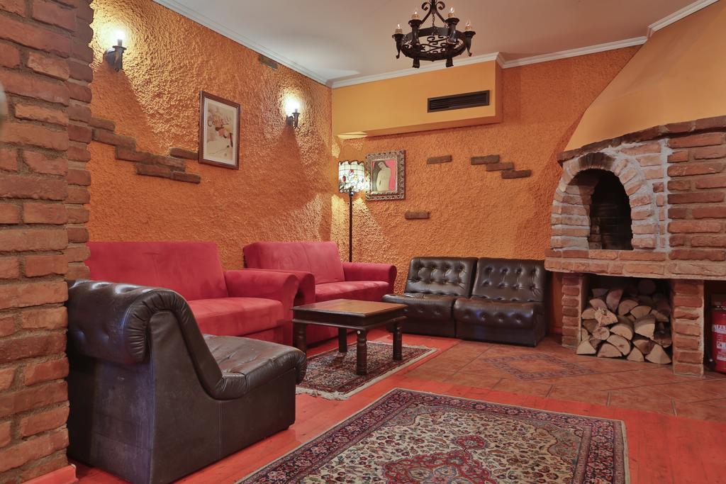 Casa Oasa -Accommodation , Pizzeria & Bar Marezige Exterior photo